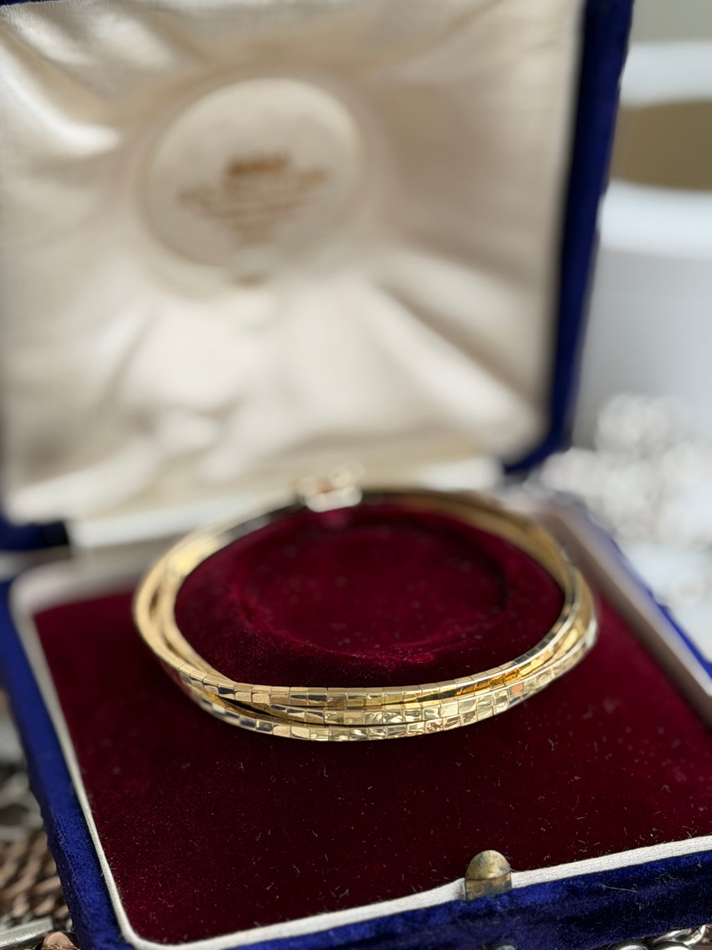 VINTAGE UNOAERRE 14K TRIPLE-ROW OMEGA BRACELET
