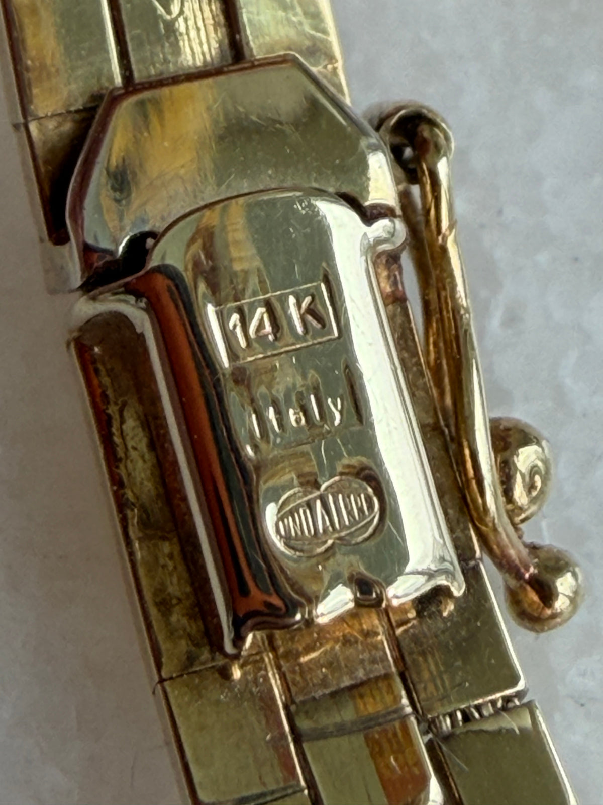 VINTAGE UNOAERRE 14K TRIPLE-ROW OMEGA BRACELET