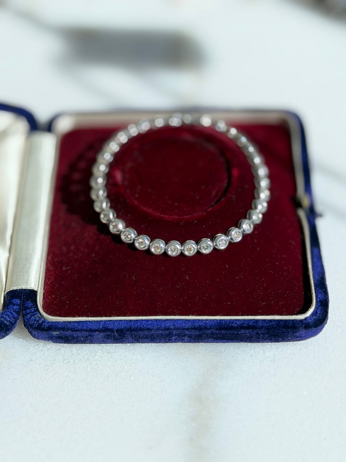18K WHITE GOLD TENNIS BRACELET 7 1/4”