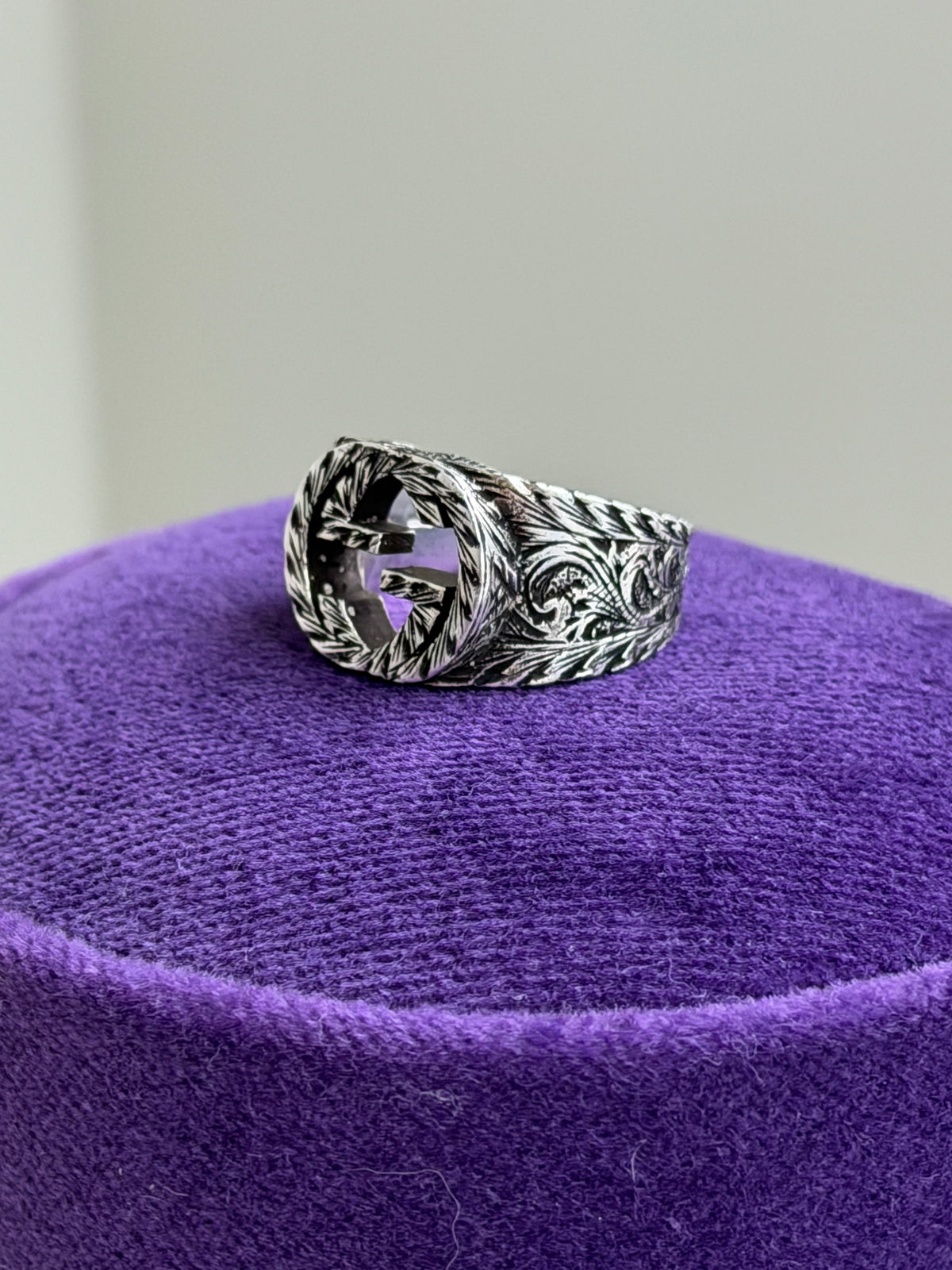 GUCCI STERLING SILVER INTERLOCKING G RING
