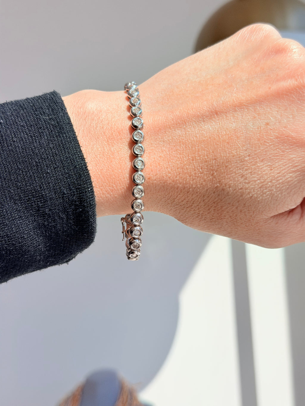18K WHITE GOLD TENNIS BRACELET 7 1/4”