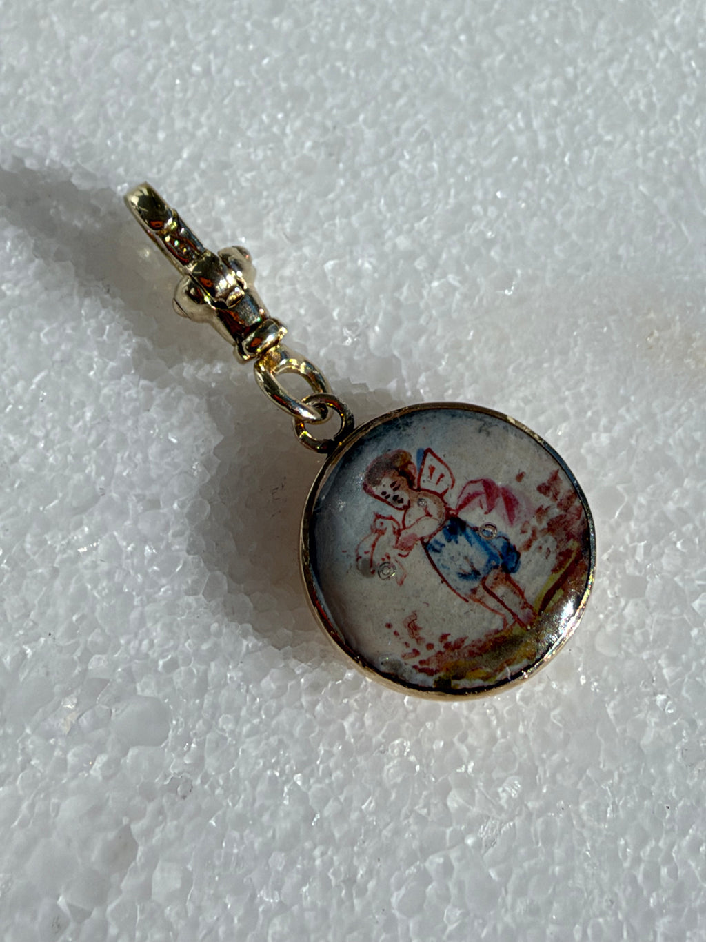 ANTIQUE 14K GOLD HAND-PAINTED ENAMEL CHERUB + 9CT GOLD SWIVEL DOG CLIP. Pendant