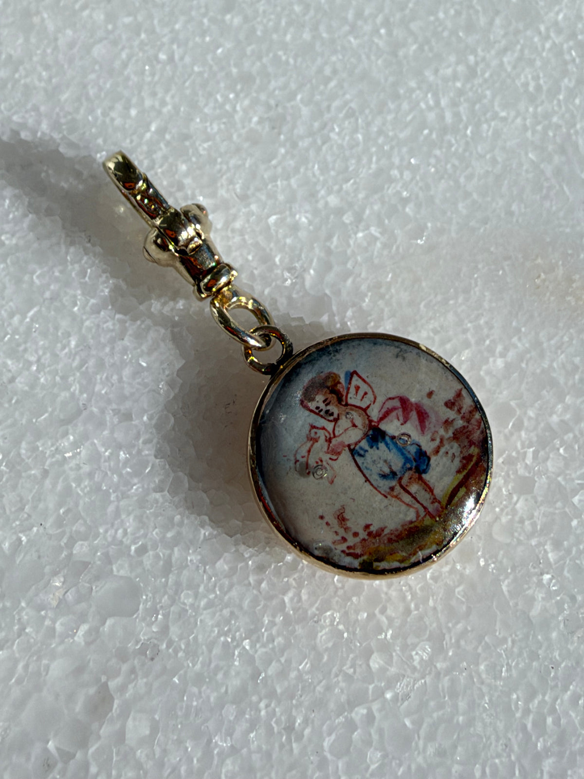 ANTIQUE 14K GOLD HAND-PAINTED ENAMEL CHERUB + 9CT GOLD SWIVEL DOG CLIP. Pendant