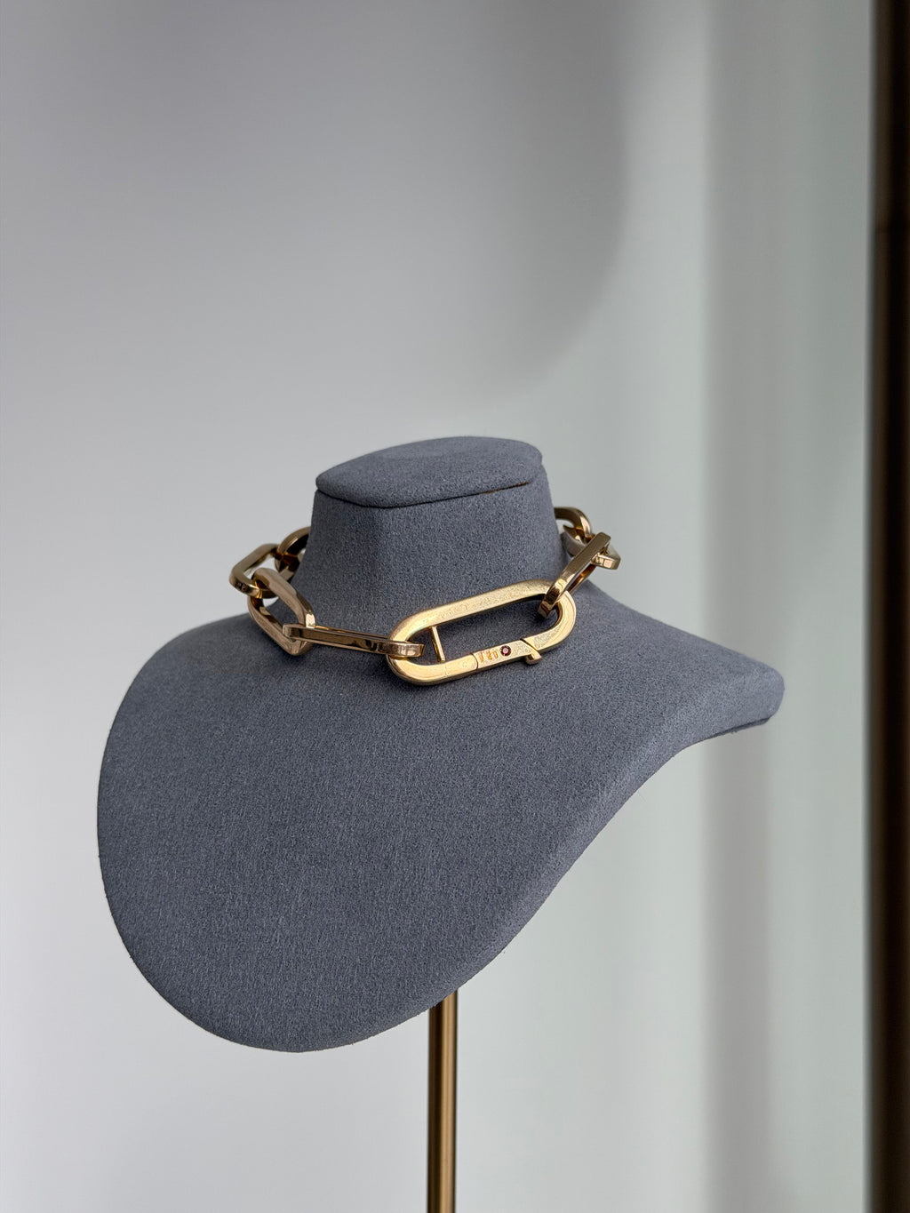 ROBERTO COIN 18K GOLD OVERSIZED LINK BRACELET