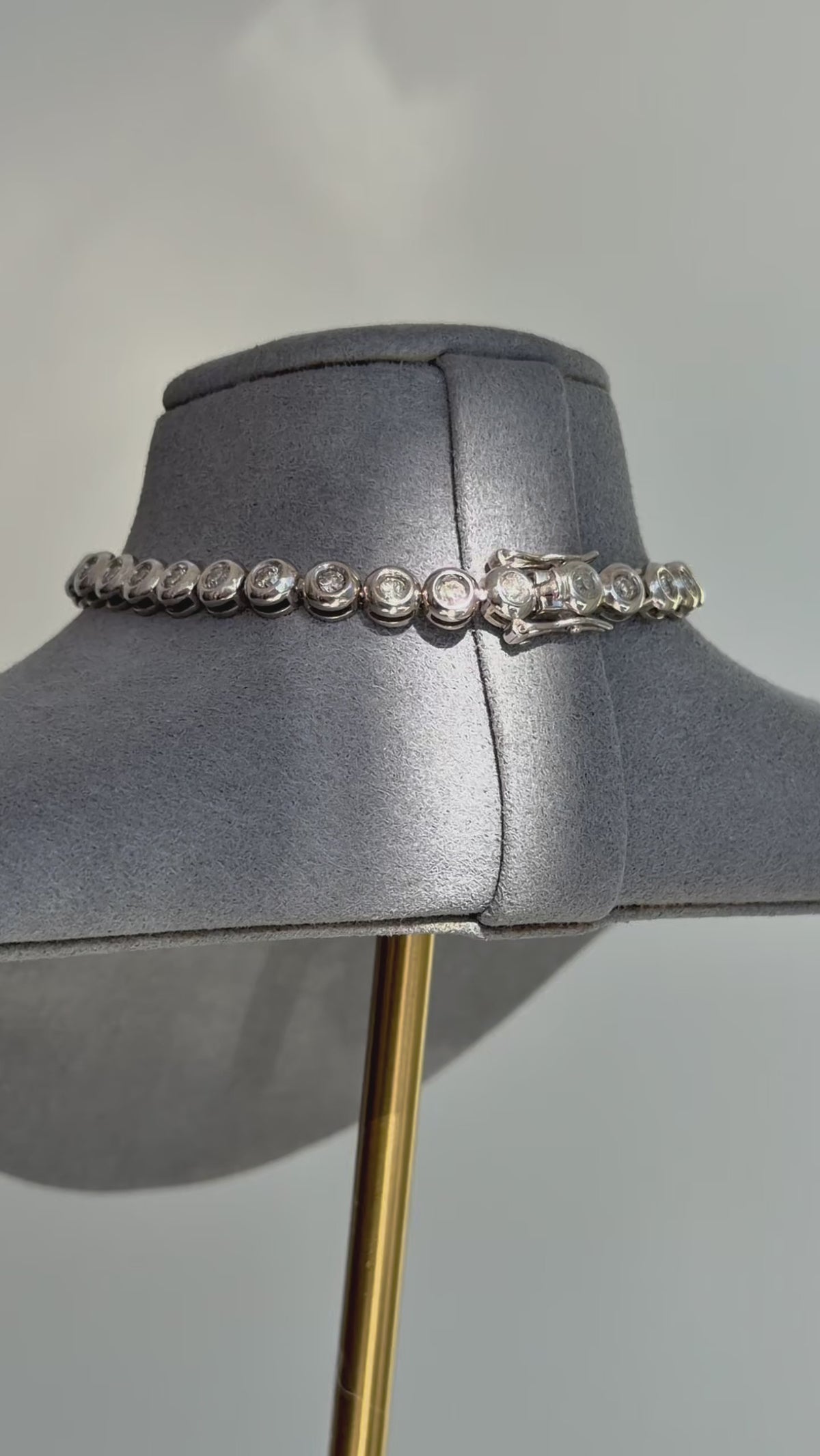 18K WHITE GOLD TENNIS BRACELET 7 1/4”