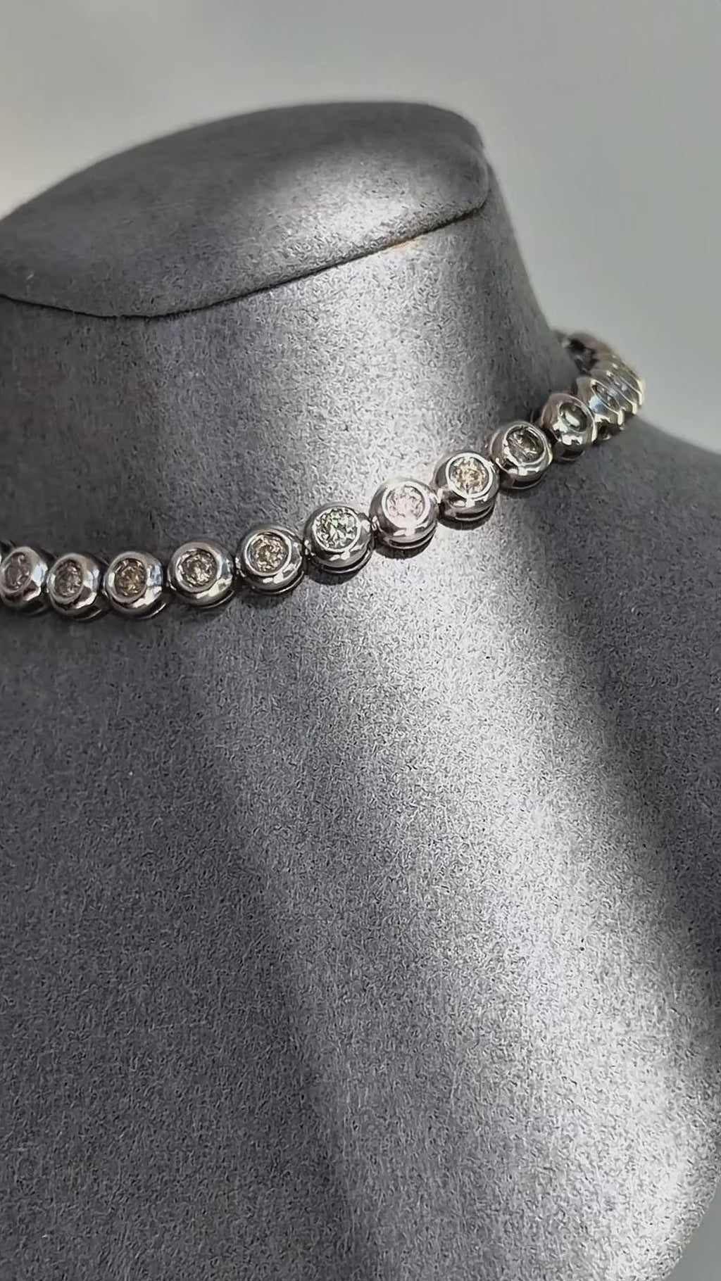 18K WHITE GOLD TENNIS BRACELET 7 1/4”
