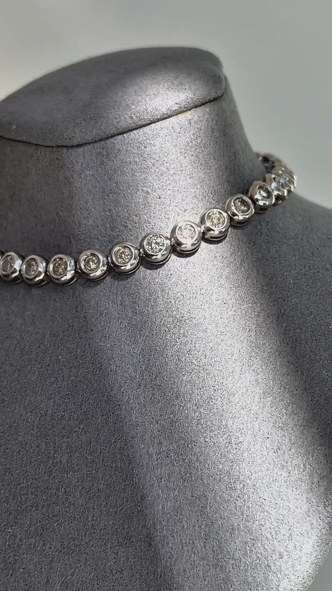 18K WHITE GOLD TENNIS BRACELET 7 1/4”